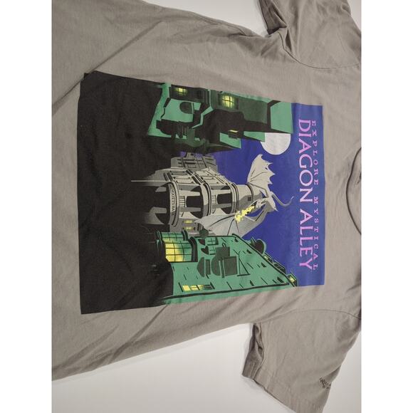 Harry Potter Diagon Alley Gray Small Tee Used Wizarding World - Picture 3 of 6